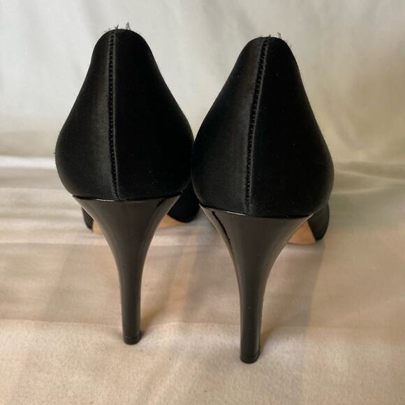 White House Black Market WHBM Jordin Peeptoe Heels Platform Shoe Black Satin 7.5 - Picture 3 of 14